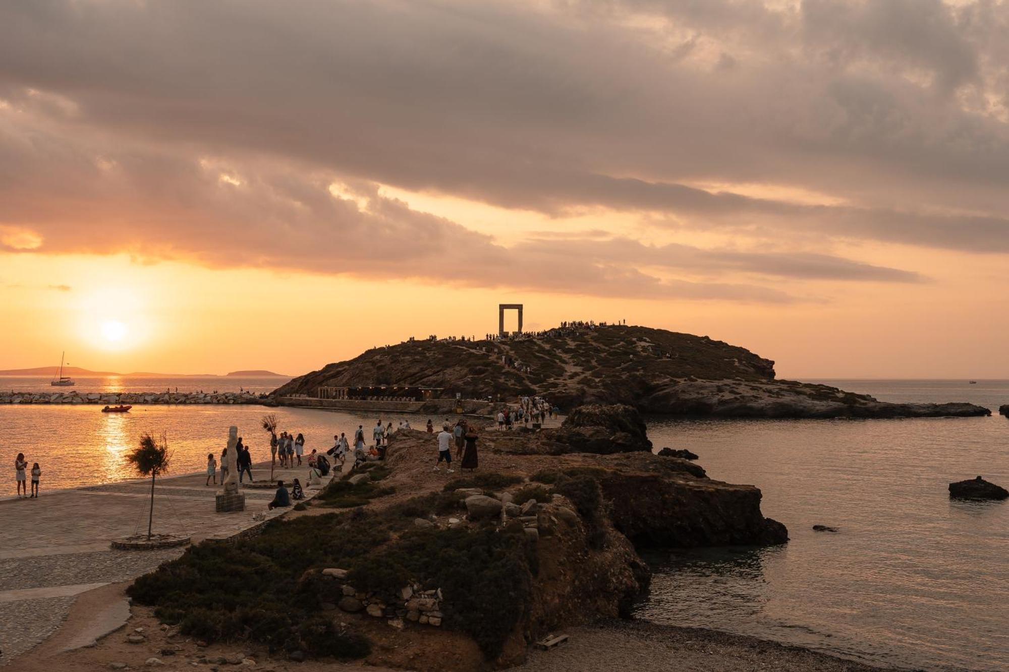 Отель Naxos Rhyton Naxos City Экстерьер фото